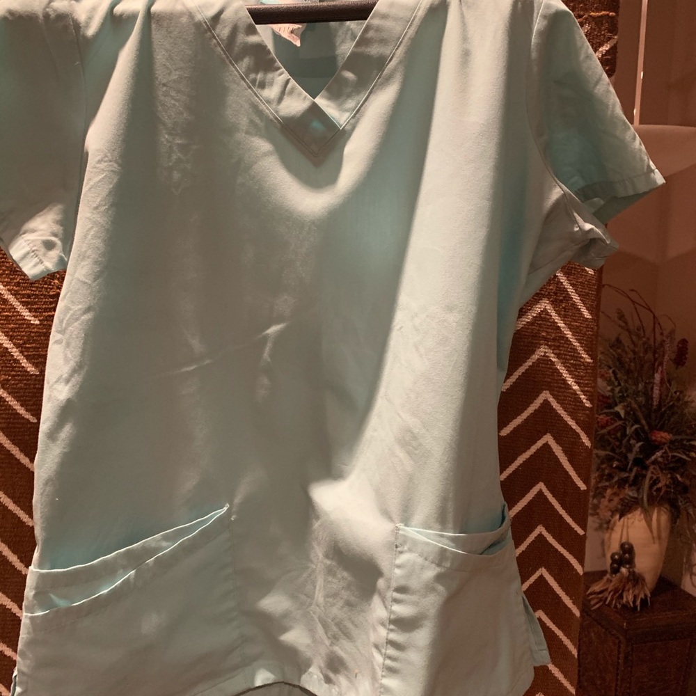 Scrub top - Picture 3 of 12